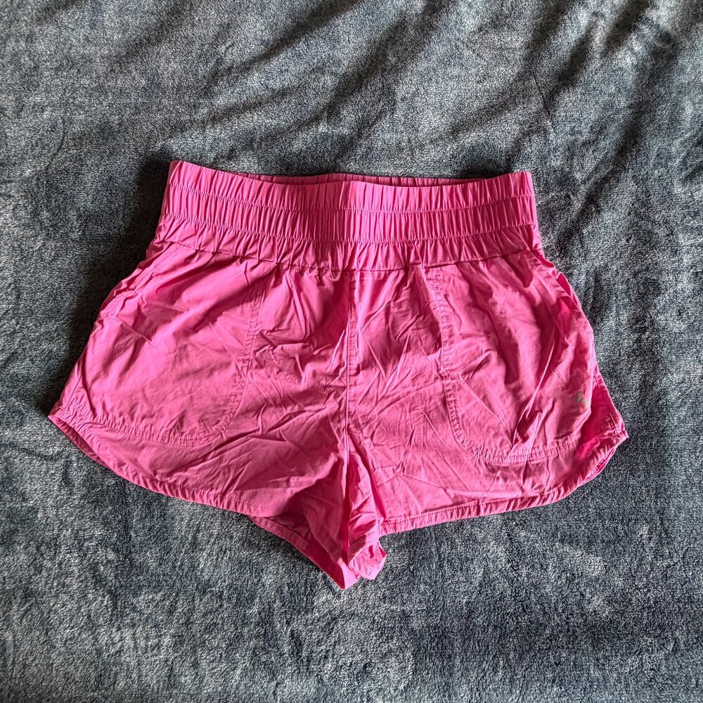 Great condition JoyLab Pink shorts with liner Size Medium